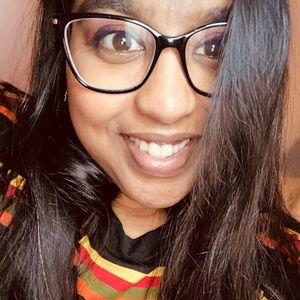 Meet your Posher, Azzy